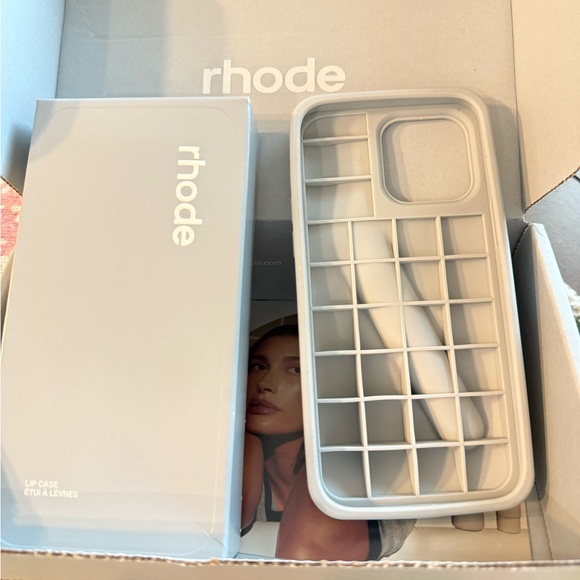 Rhode - Picture 5 of 5